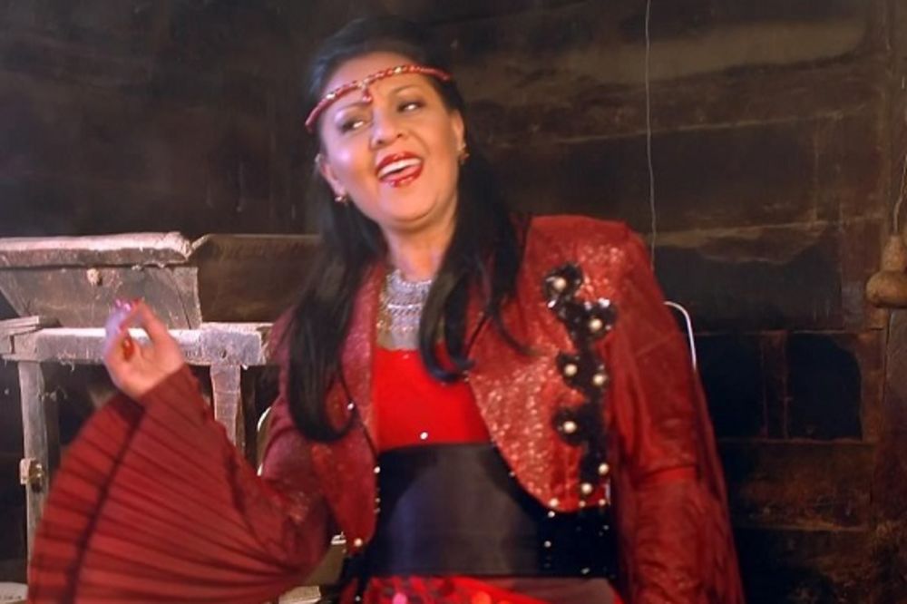 Čudan događaj na sahrani Usnije Redžepove: Svi je voleli, ali... (FOTO)