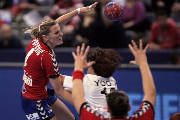 Srpske rukometašice demonstrirale silu nad Ukrajinkama!