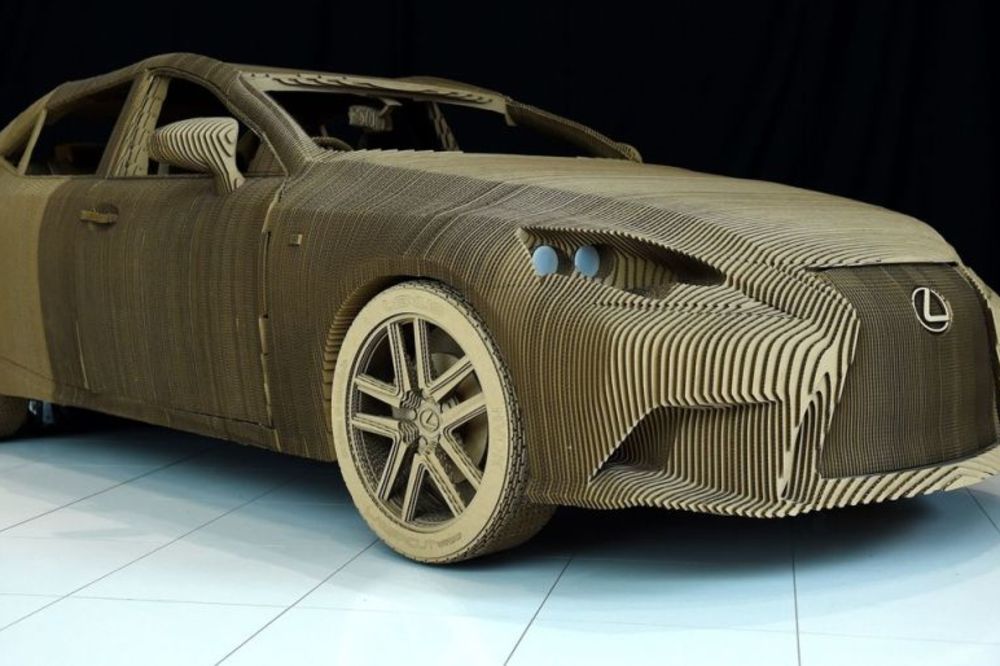 Leksus od kartona: Izgleda kao pravi, ima sve kao pravi i ide kao pravi (FOTO) (VIDEO)