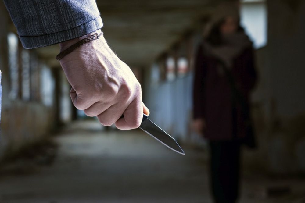 Muž ženi zario nož u srce! Strašan zločin u Beogradu!