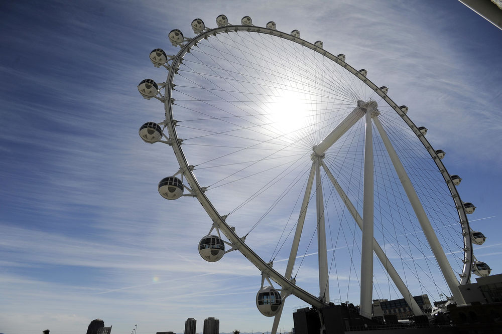 Zavrteće vam se u glavi: 16 gigantskih građevina! (FOTO) (VIDEO)