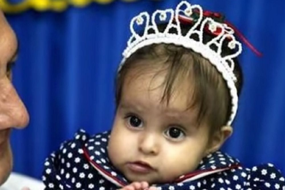 Rođena je kao mala sirena: Pogledajte kako izgleda danas! (VIDEO)