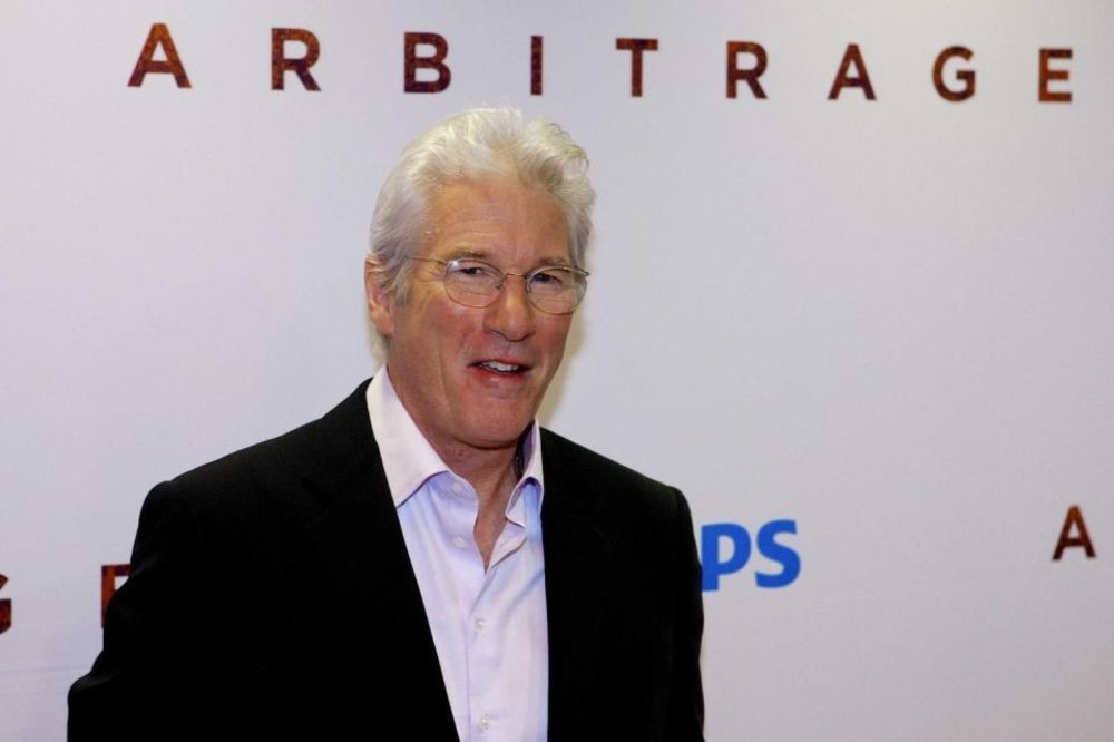 Ričard Gir kao beskućnik: Ljudi su prolazili pored mene i gledali me s gađenjem! (FOTO)