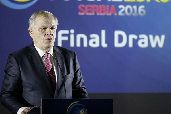 Karadžić obećao: Za deset dana idejno rešenje Nacionalnog stadiona!