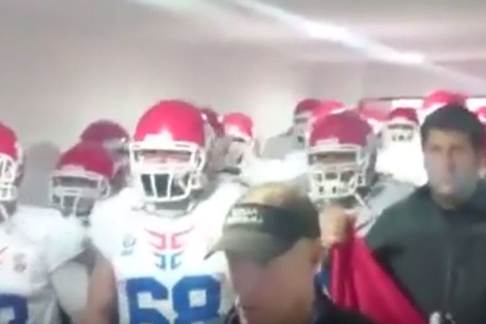 Adrenalin skače u nebesa: Naježićete se kad čujete kako grmi srpska svlačionica! (VIDEO)