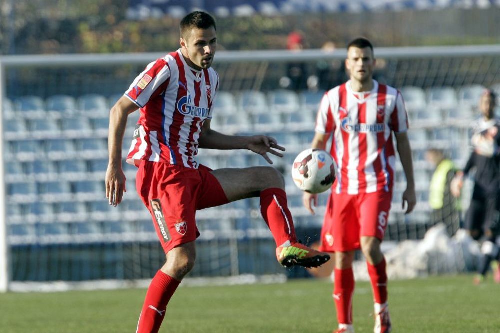 Crveno-beli, sram vas bilo: Zvezda još duguje preminulom fudbaleru! (FOTO)