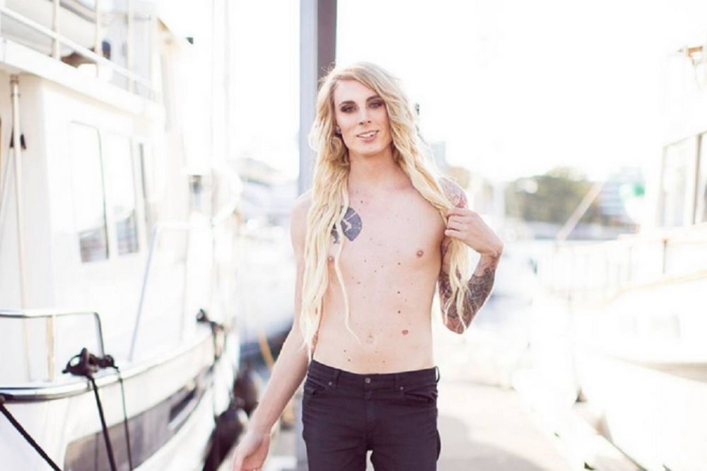 Transrodna cica ratuje sa Instagramom! Da li će cenzuriasti moje slike? (FOTO)