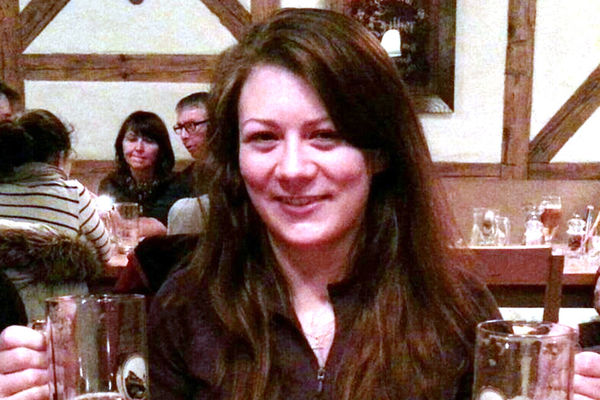 Seks-skandal potresa NATO: Nezasita analitičarka spavala sa četvoricom kolega!