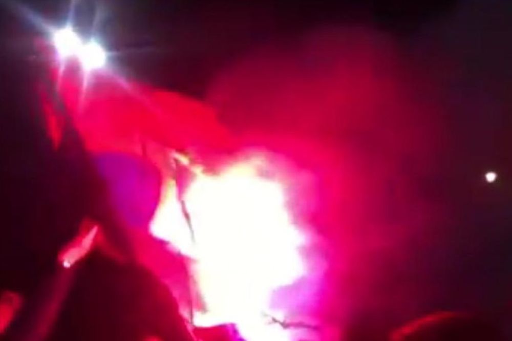 Kompleksi su čudo: Albanci slavili plasman na EP paleći srpsku zastavu! (VIDEO)