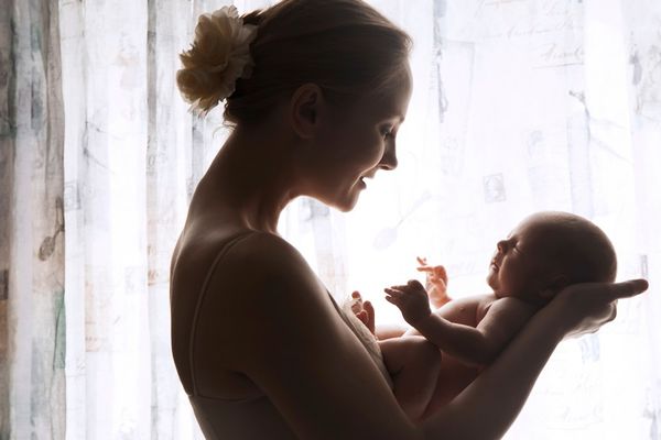 Odlične vesti za buduće roditelje: Nećete se više smarati gomilom papira!