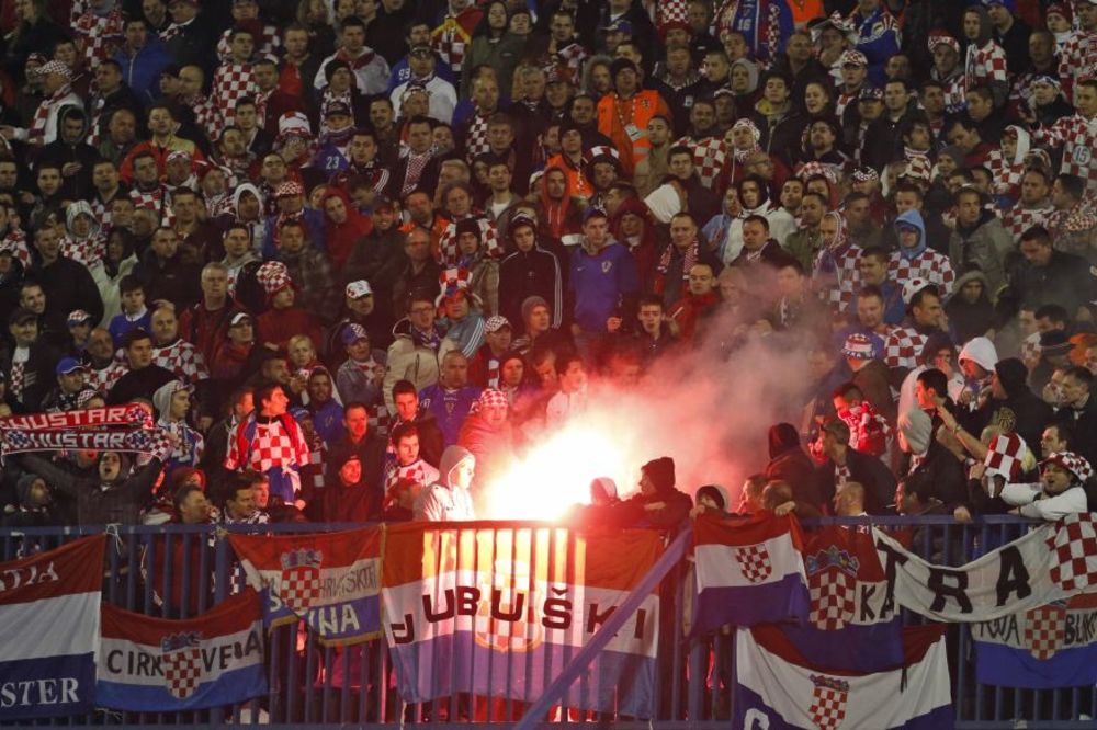 Nova tuča Srba i Hrvata na Malti: Pekli se bakljama i lomili kosti jedni drugima! (VIDEO)