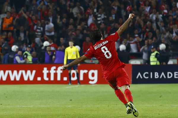 Bosanac ostao bez 1.300 evra zbog gola Turske u 90. minutu! (FOTO)