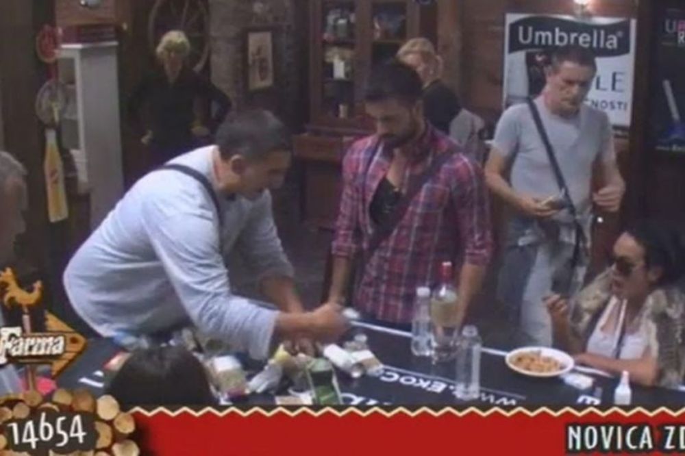 Na Farmi se neko bavi crnom magijom i baca kletve! (FOTO)