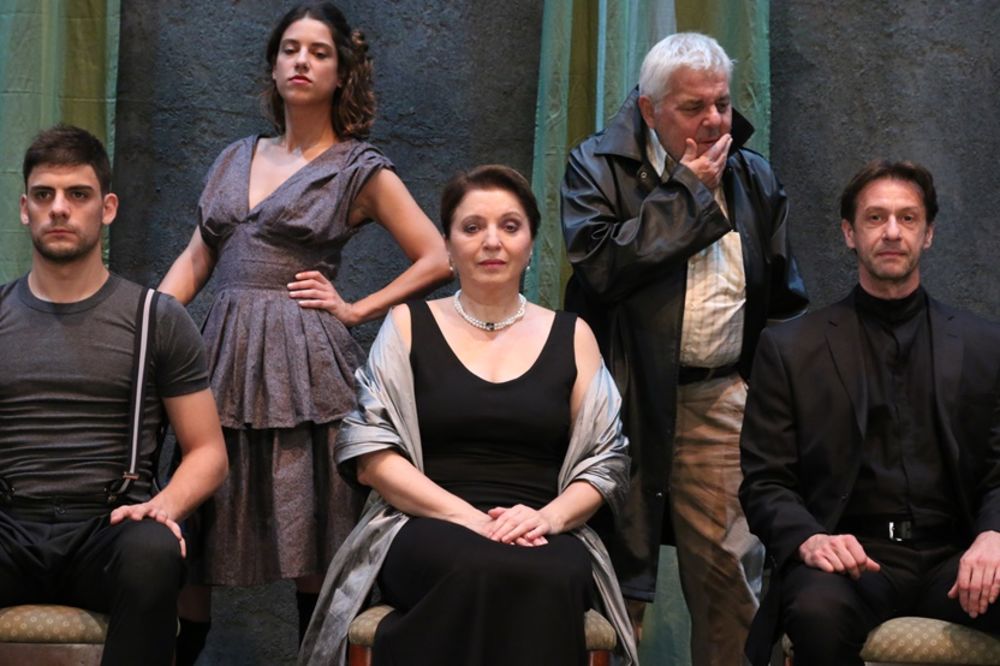 Ibzenove Aveti prvi put u BG donose palanačke navike i licemerje! Ček, zar to već nemamo?