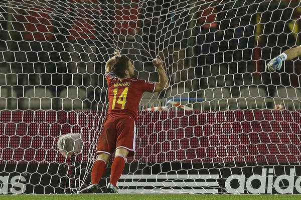 Da li je ovo najveći promašaj u kvalifikacijama za Evropsko prvenstvo?! (VIDEO)