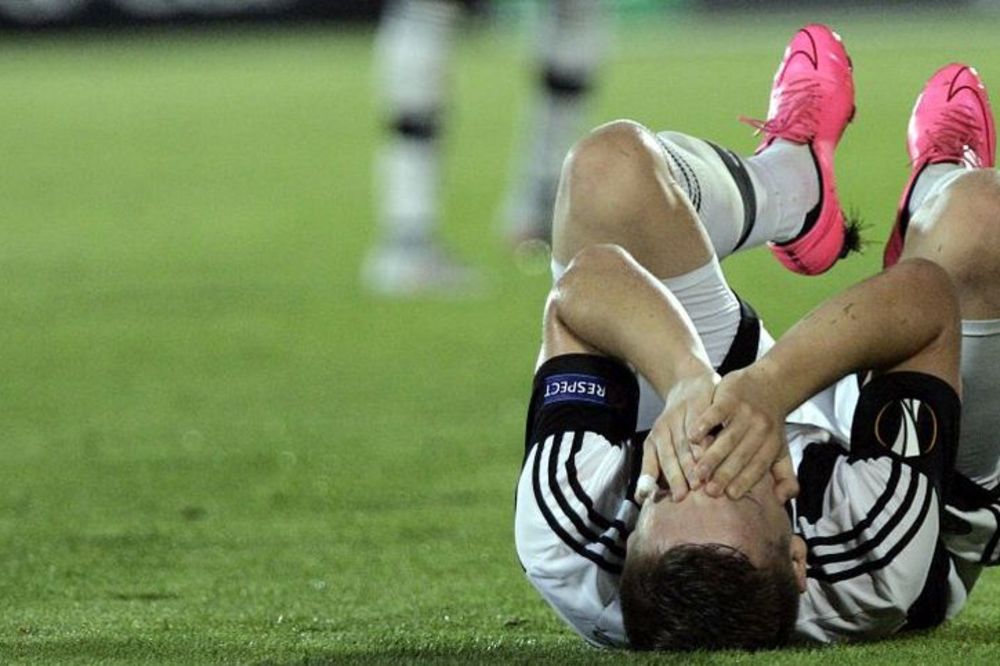 Partizanov krah za 15 minuta: Šampion ispustio 2:0 u Surdulici! (VIDEO)