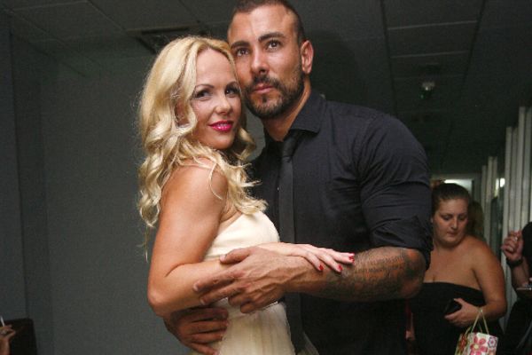 Uroš pukao! Nasrnuo na Jelenu Golubović zbog Slađe (FOTO) (VIDEO)