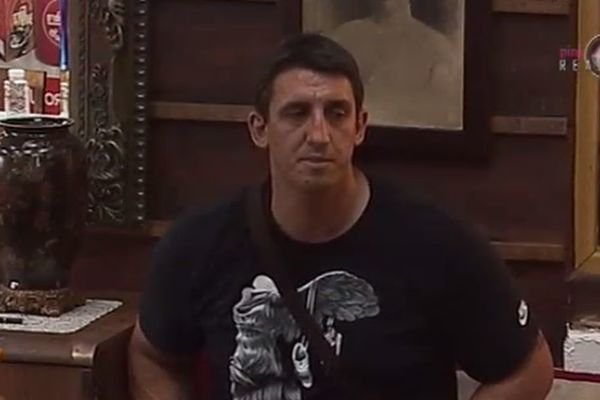 Kristijan u depresiji! Žena ga i definitivno ostavlja, plače zbog deteta! (FOTO)