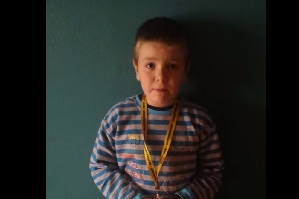 Tako mali, a već radikal: Mali Šešelj ima originalnu poruku za Vučića! (VIDEO)