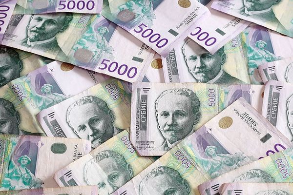 Pobeda za šljakere! Pao dogovor o platama u javnom sektoru!