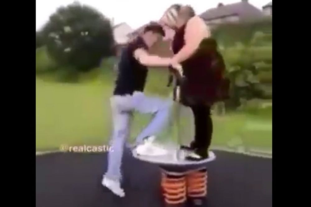 Kako lansirati nekog u drugu dimenziju? Pogledajte video! (VIDEO)