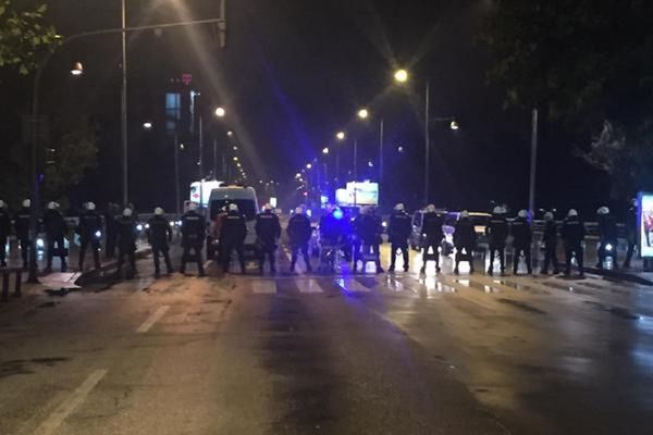 Drama u Podgorici: Policija silom razbila protest, ima teže povređenih! (FOTO) (VIDEO)