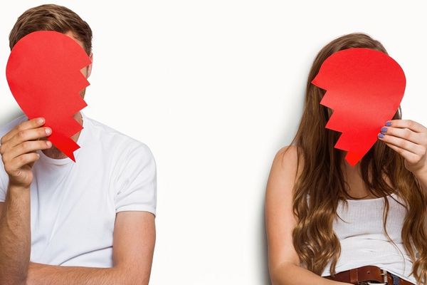 5 navika kojima ćete oterati svakog muškarca: Suzdržite se ako hoćete da ostanete zajedno! (GIF)