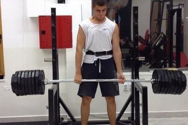 Ovaj momak je najjači tinejdžer u Srbiji! (FOTO)