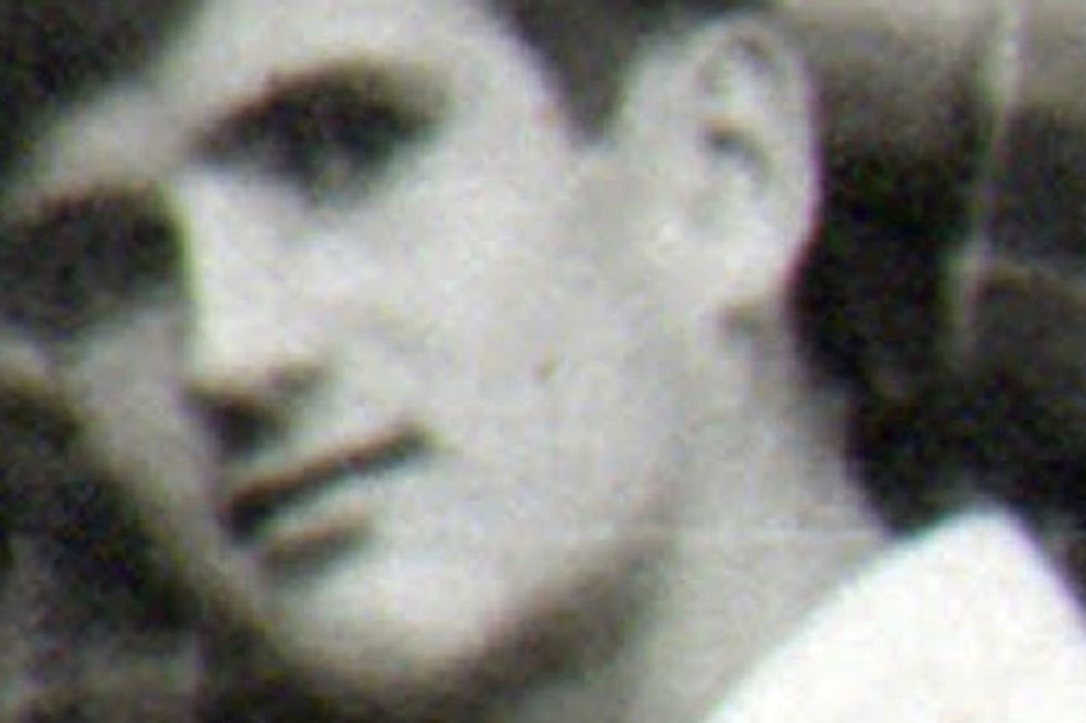 Ovaj golobradi učenik danas je drugi čovek SPC. Znate li ko je? (FOTO)