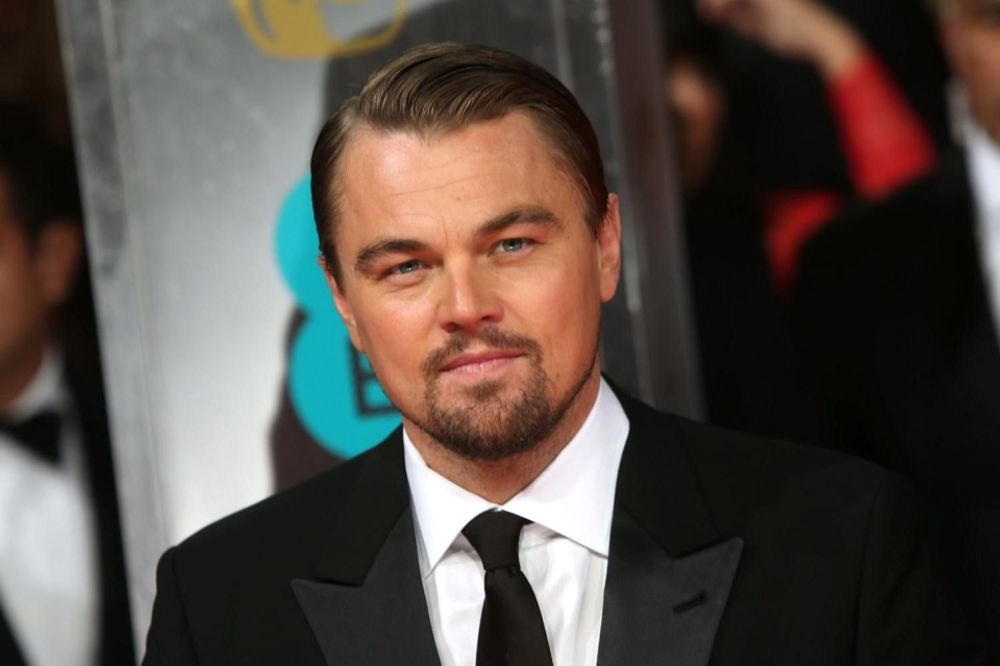 Ovaj holivudski superstar šetao je najlepše žene sveta. I dalje to čini! (FOTO)