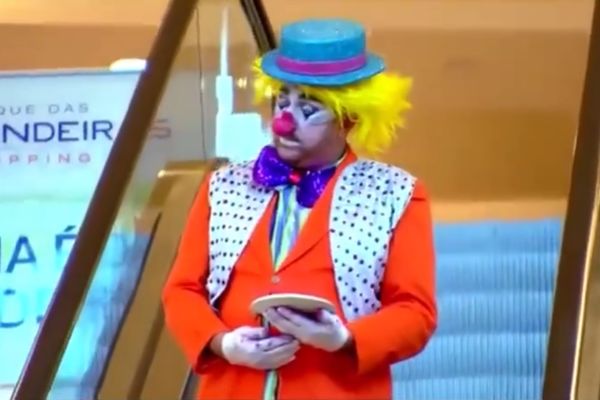 Gospođa nije skapirala fazon ovog klovna! Da li ste vi? (VIDEO)