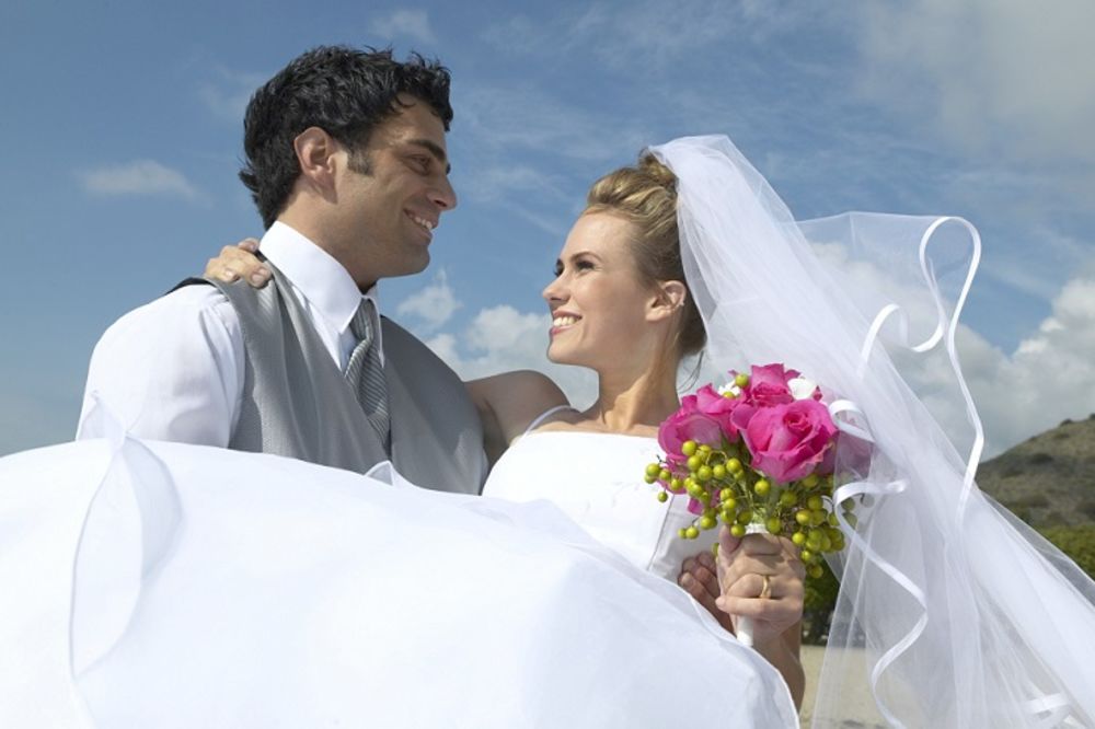 Ovo su najbolje godine za ulazak u brak! (FOTO)