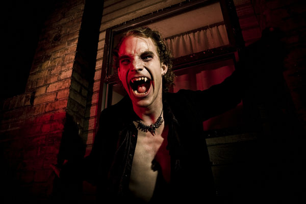 Sačuvaj bože: Ubila muža i ćerku da se ne bi pretvorili u vampire!