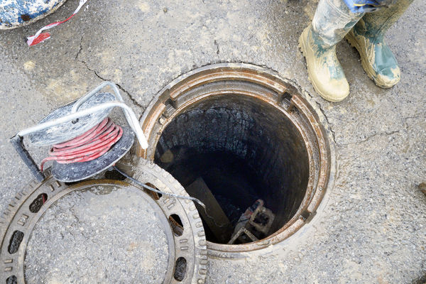 Deco, šta ćete da budete kad porastete: Čuvar šahta ili brojač žice?