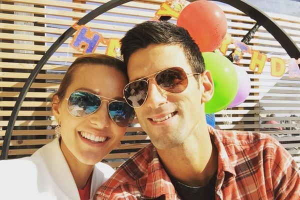 Procurele fotke sa žurke povodom prvog rođendana Novakovog sina! (FOTO)