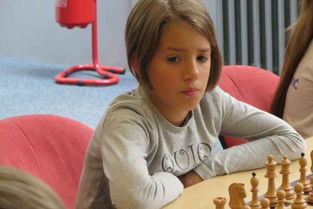 Anja ipak ide u Grčku: Sakupljen novac za zlatnu šahistkinju iz Novog Sada (9)!