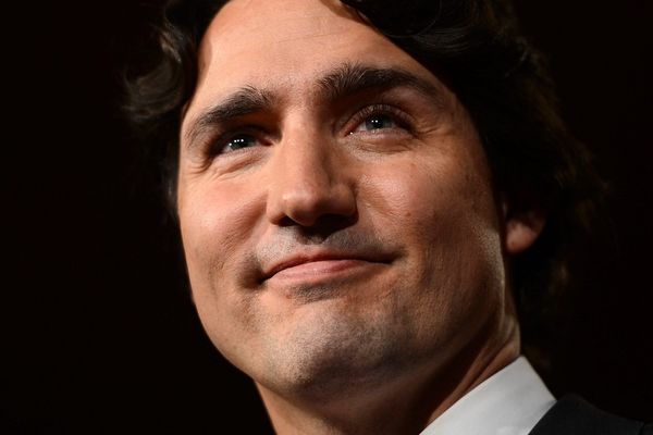 Dobili smo najseksepilnijeg premijera na svetu: A gde su naši političari? (FOTO)