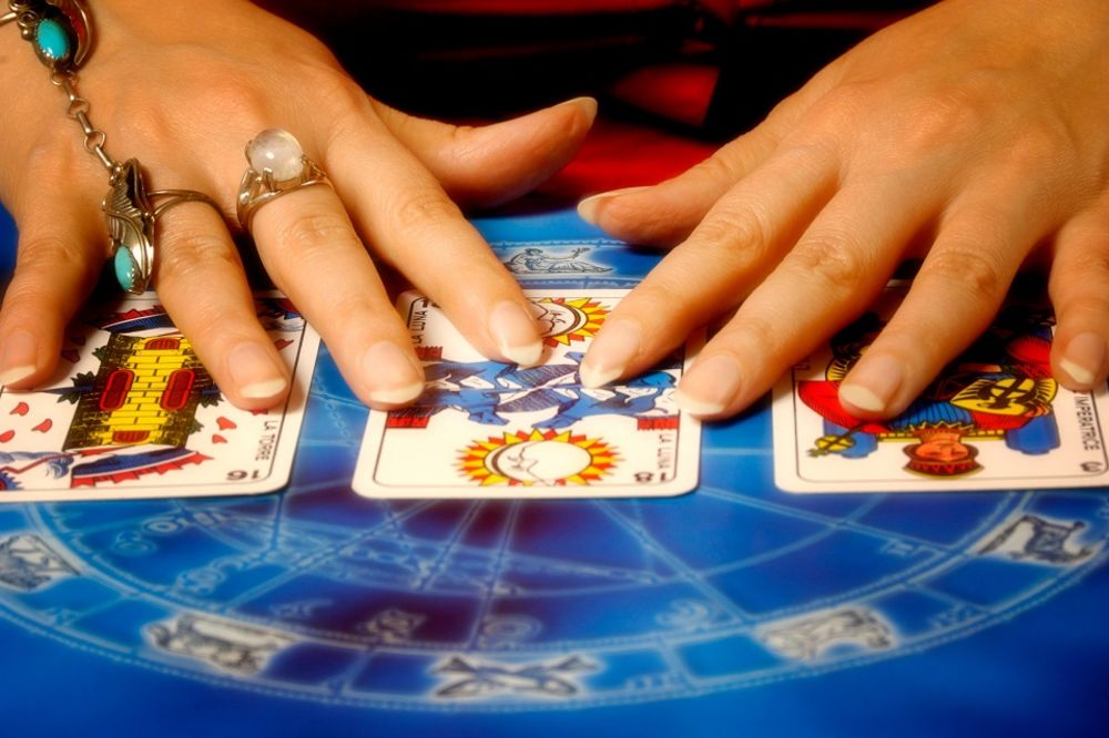 Koji horoskopski znak najviše laže? (GIF)