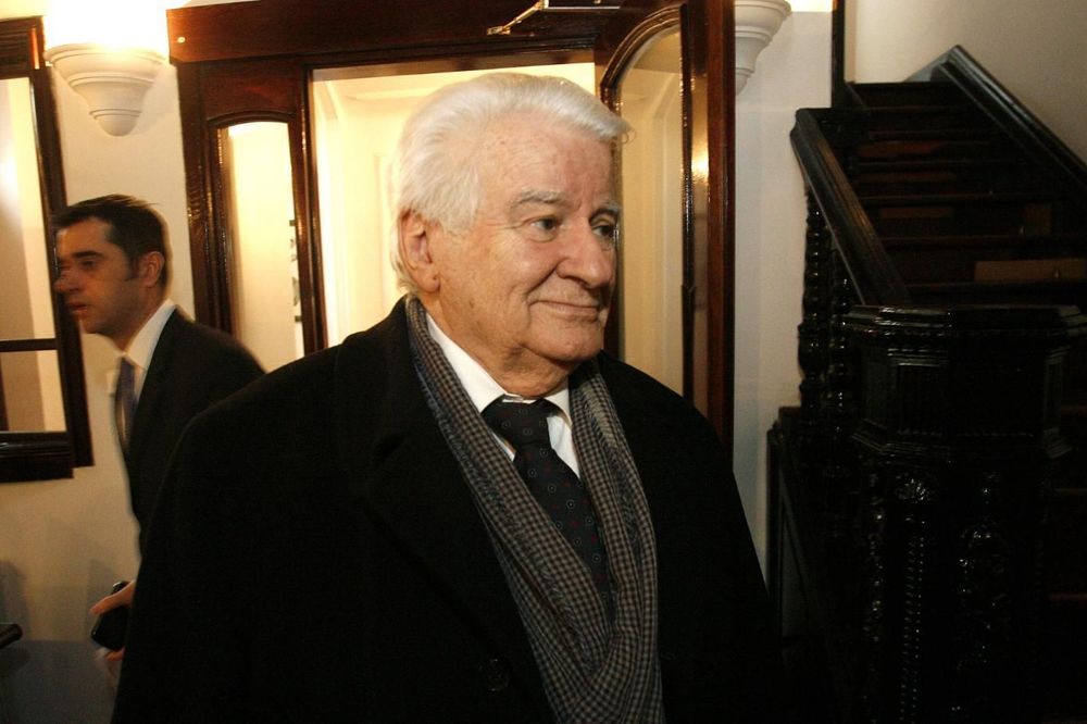 Mićunović: Uloga srpske crkve je da sahranjuje ljude!