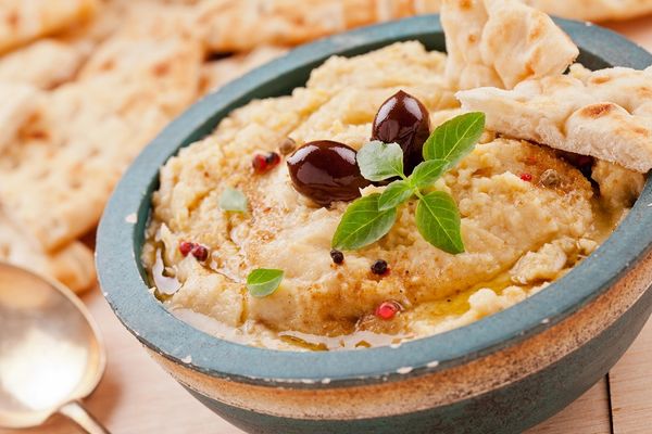 Zdrav ručak za vas i vašu porodicu: Jednostavan i ukusan humus koji će opčiniti vaša čula (VIDEO)