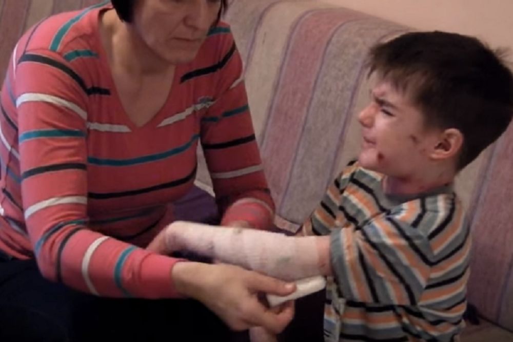Ministre Verbiću, gde će ti duša: Ukinuta plata učiteljici koja je predavala bolesnom dečaku! (VIDEO)