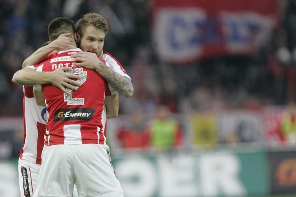 Goleada u derbiju kola: Zvezda napunila mrežu Borca za 12. trijumf u nizu! (VIDEO)