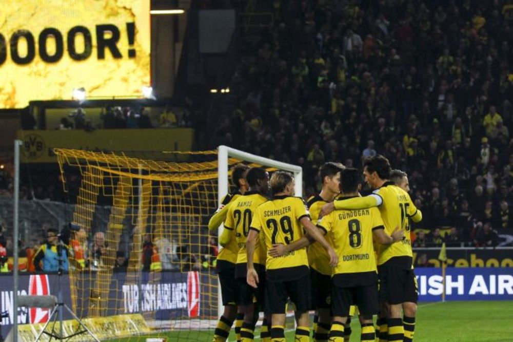 Debakl Partizanovog rivala u Ligi Evrope: Borusija silna, het-trik Obamejanga i dva komada Rojsa! (VIDEO)