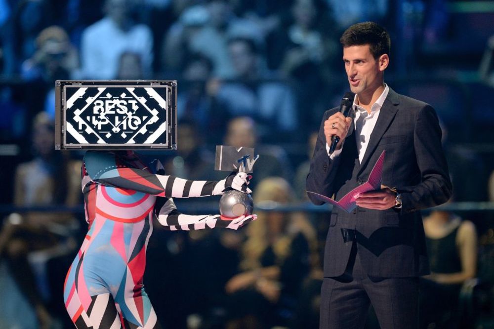 Šmeker Nole iznenadio publiku i dobio ovacije na dodeli MTV nagrada! (FOTO) (VIDEO)