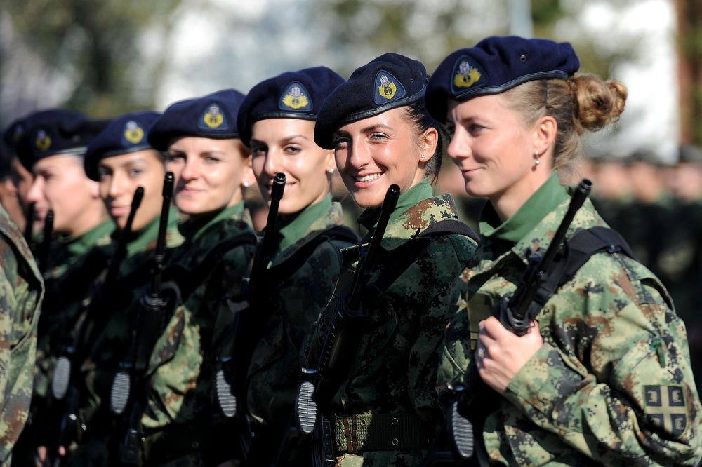 Da li su devojke u uniformi najlepše u Srbiji? Evo zašto je ženama mesto u Vojsci (FOTO)