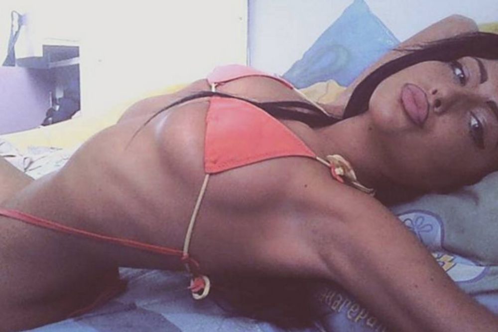 Ovo je Caca! Nova gola starleta ulazi u Parove!  (FOTO)