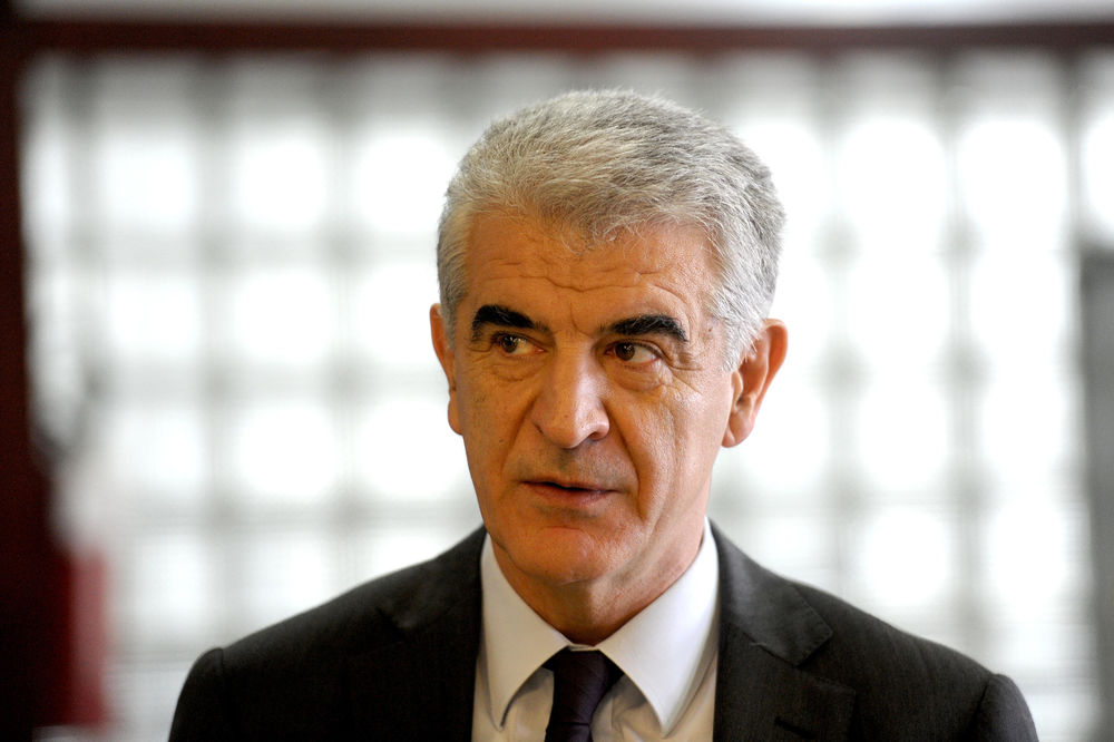 Ratka Mladića je trebalo ubiti: Skandalozna izjava Borivoja Borovića!