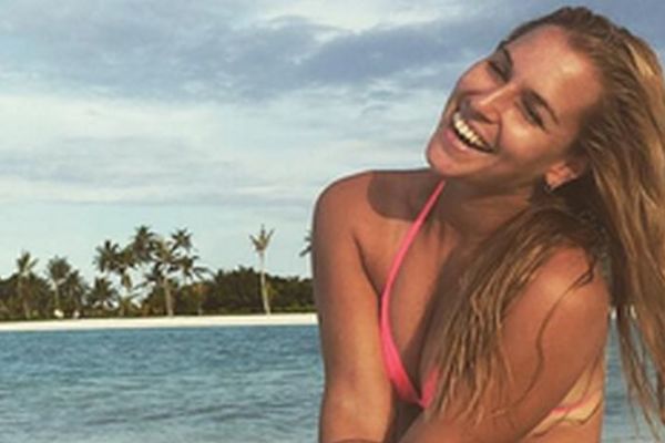 Seksi Slovakinja rasplamsala maštu muškaraca: Cibulkova opalila selfi bez grudnjaka! (FOTO)