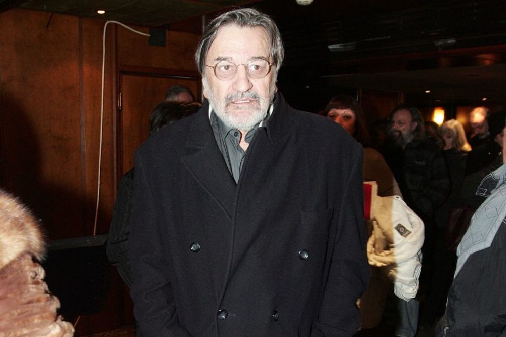 Najveći šarmer srpskog glumišta: Žene se u bolnici utrkivale da neguju Dragana Nikolića! (FOTO)