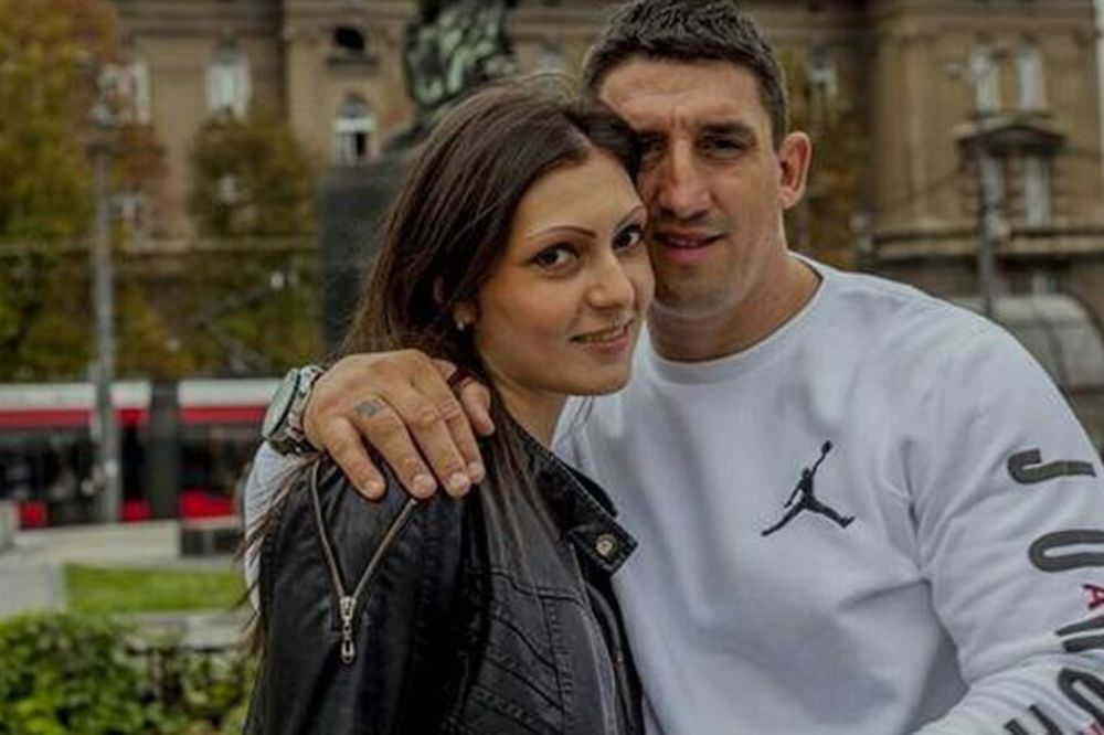 Kristijan u suzama: Žena je dobila rak zbog mene! (FOTO)